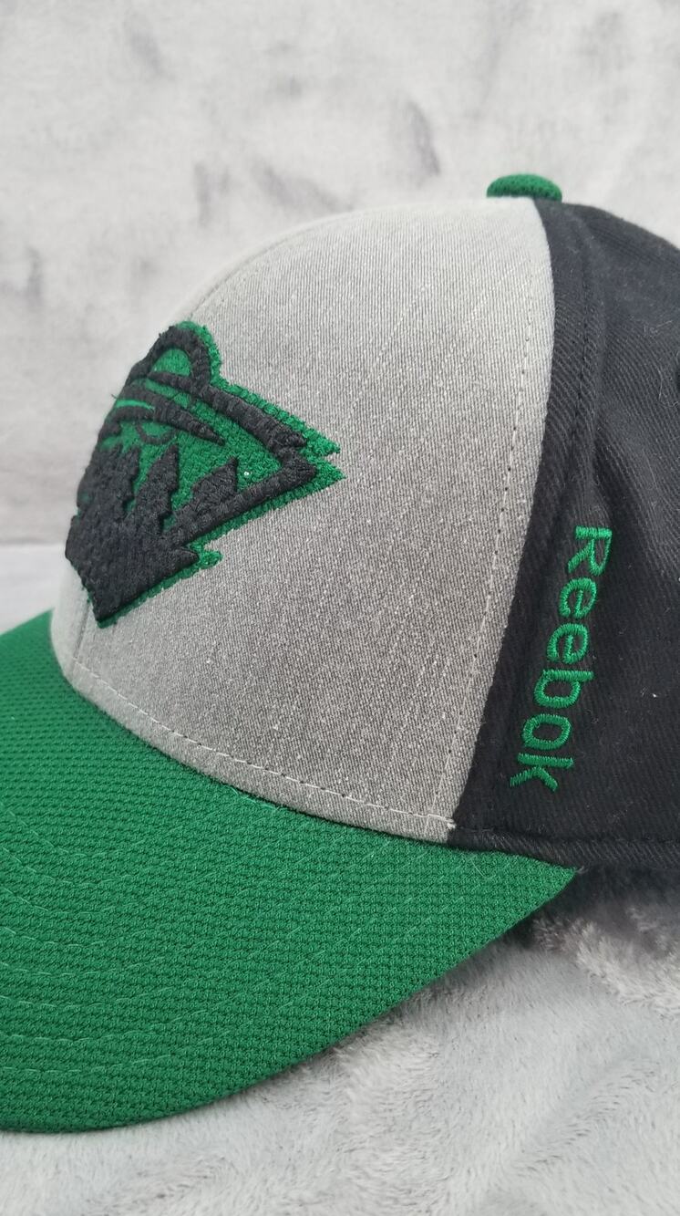 MN Wild hat cap NHL Reebok Center Ice L/XL Green Gray Black hockey